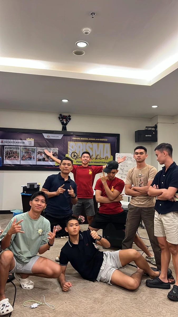 Foto kenangan Pioneer Class 1